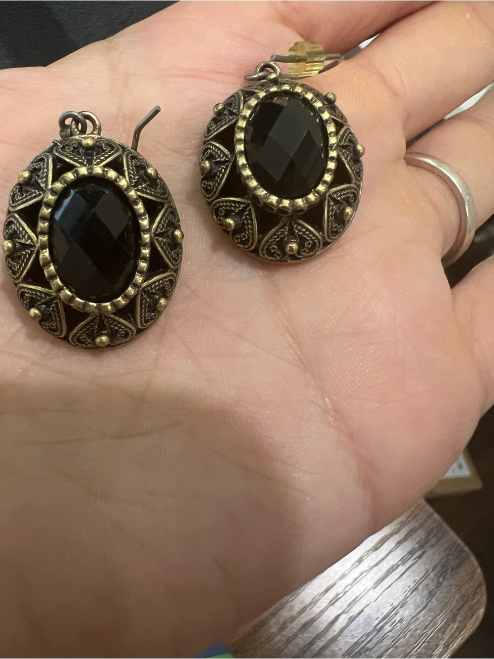 Vintage-Inspired Black Stone Drop Earrings - Women Jewelry - Picture 2 of 3